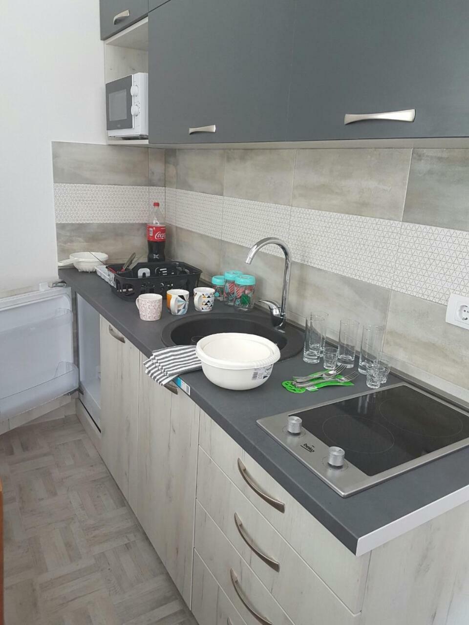 Porto Njegusi A1 Apartment Cetinje Bagian luar foto